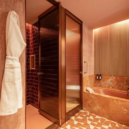فندق Palacio Bellas Artes San Sebastian, Curio Collection By Hilton