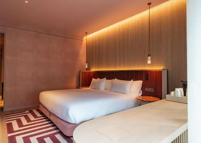 Palacio Bellas Artes San Sebastian, Curio Collection Hilton 酒店