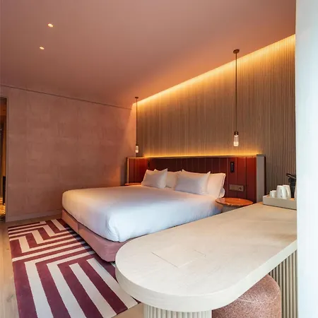 Palacio Bellas Artes San Sebastian, Curio Collection By Hilton Hotel