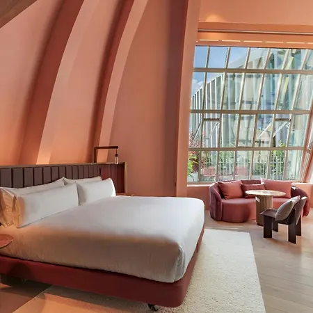 Palacio Bellas Artes San Sebastian, Curio Collection By Hilton